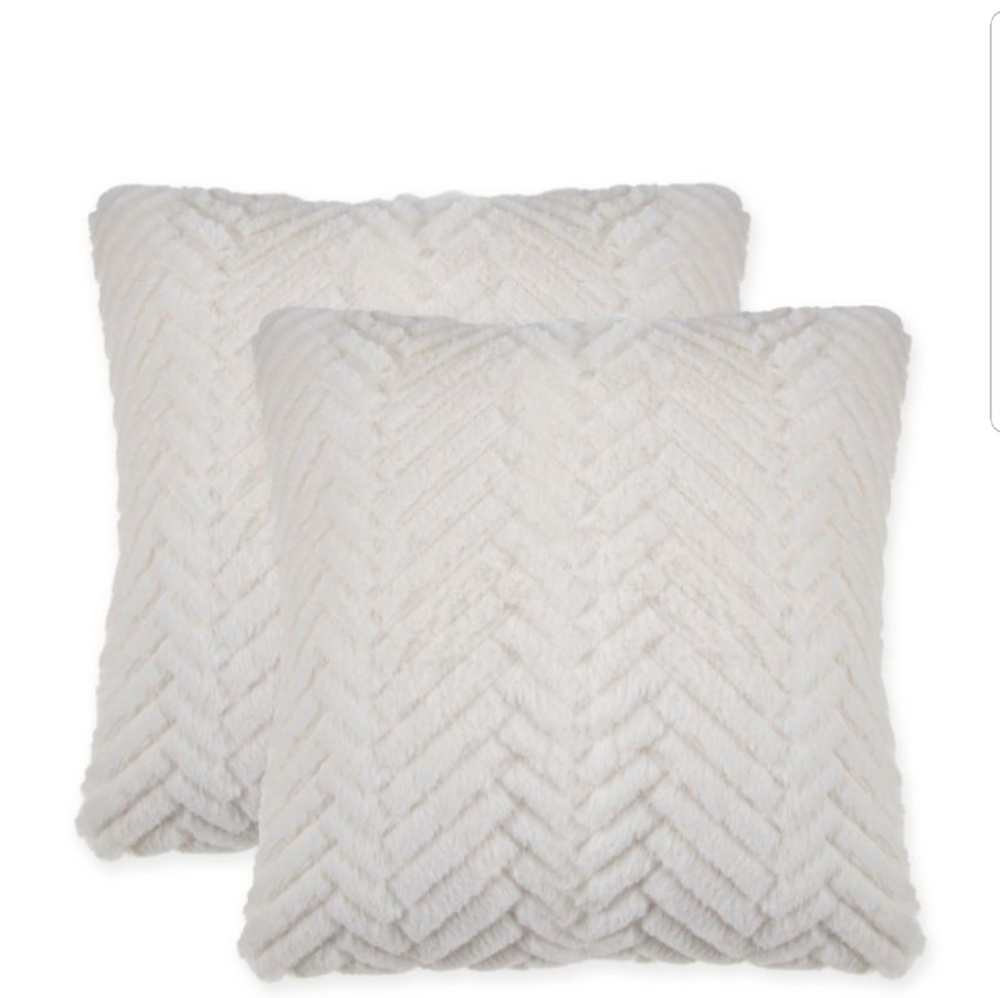 Throw Pillows